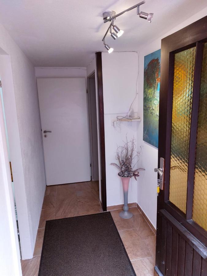 Ferienwohnung Mit Eigenem Garten In Schortens Exterior photo
